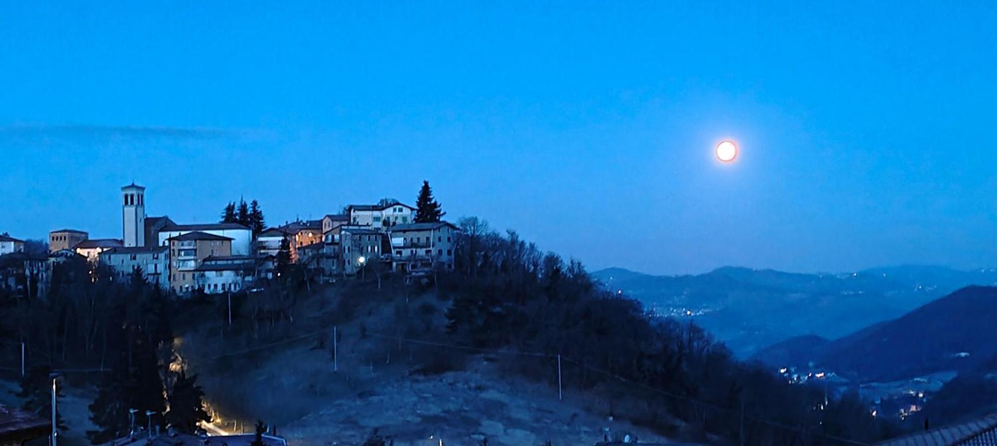 L'Angolo Dell'Artista Castel d'Aiano Bagian luar foto